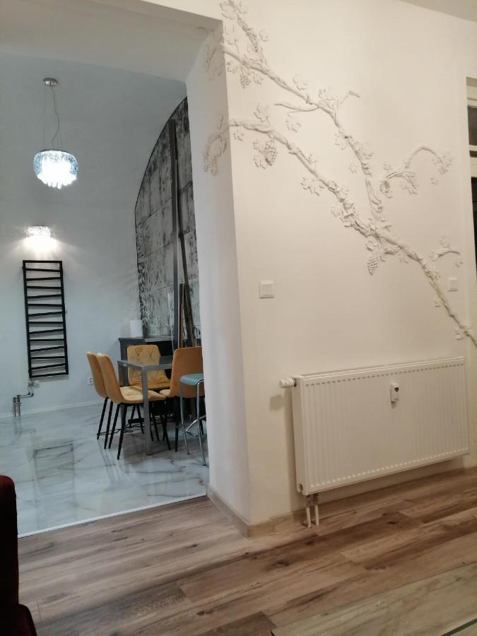 Bella Apartment - Kosice Historical Center Exteriör bild